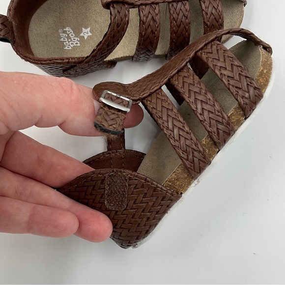 Osh Kosh Baby B’Gosh NWOT Strappy Braided Sandal Faux Leather Brown Classic 2M - Picture 14 of 14